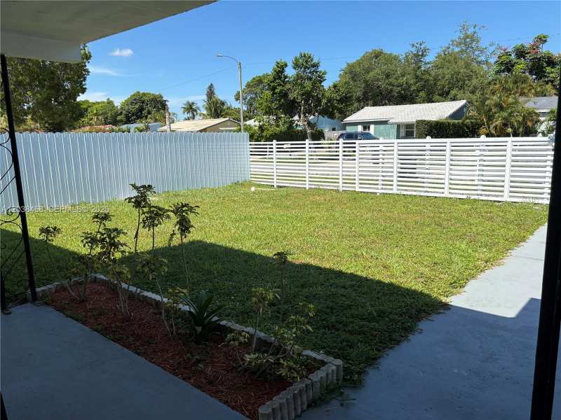 1336 NW 6th Ave, Fort Lauderdale FL 33311