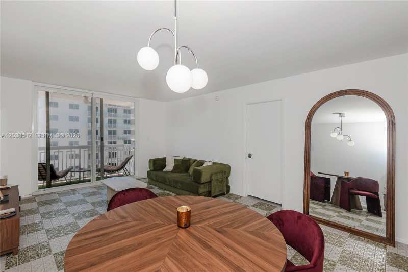 401 Ocean Dr # 810, Miami Beach FL 33139