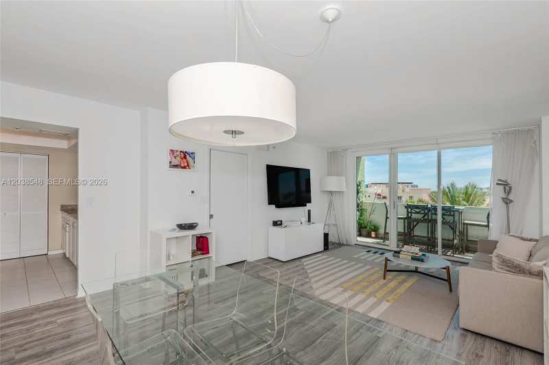 90 Alton Rd # 607, Miami Beach FL 33139