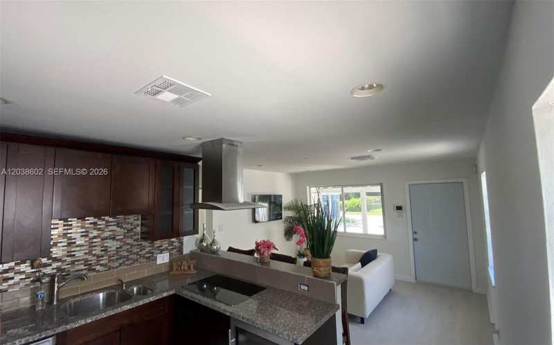1947 Garfield St, Hollywood FL 33020