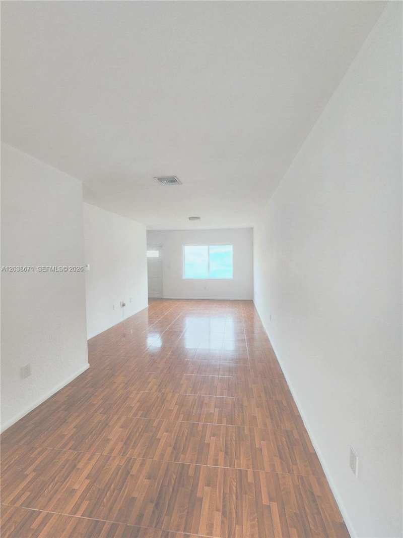 481 NW 84th Ln # 481, Miami FL 33150