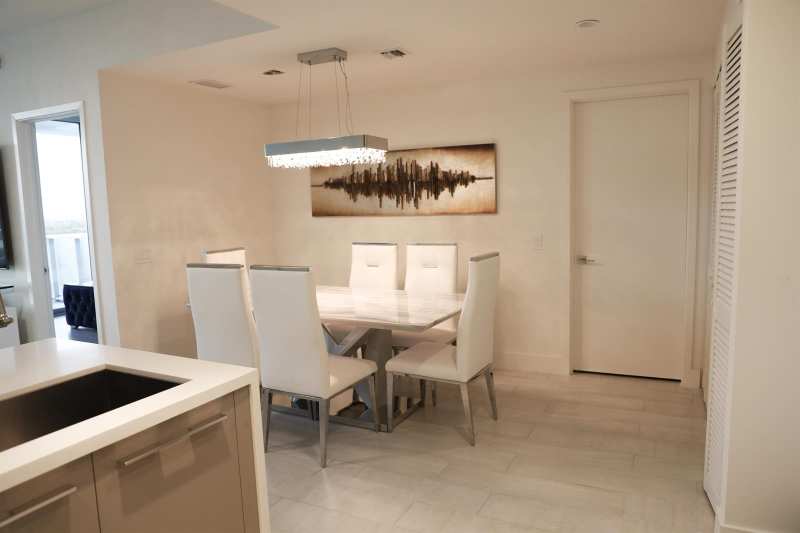 2000 Metropica Way # 811, Sunrise FL 33323