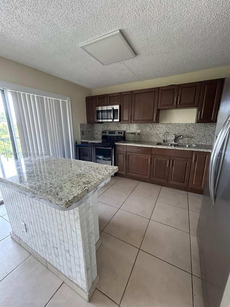 17000 NW 67th Ave # 0, Hialeah FL 33015