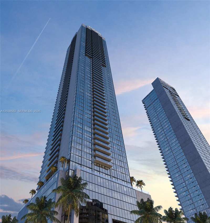20 NE 11th # 3B, Miami FL 33123
