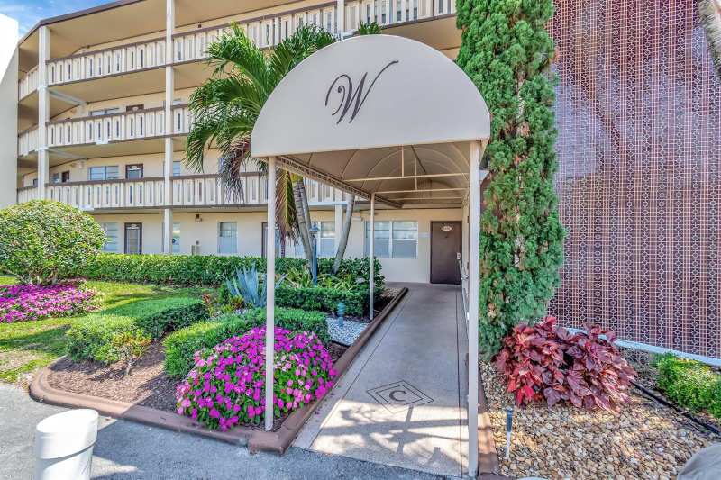 4049 Wolverton C, Boca Raton FL 33434