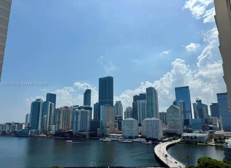 770 Claughton Island Dr # 2016, Miami FL 33131