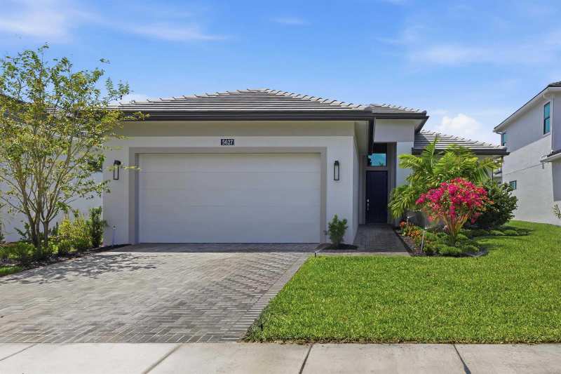 5627 Saint Armands Way, Westlake FL 33470