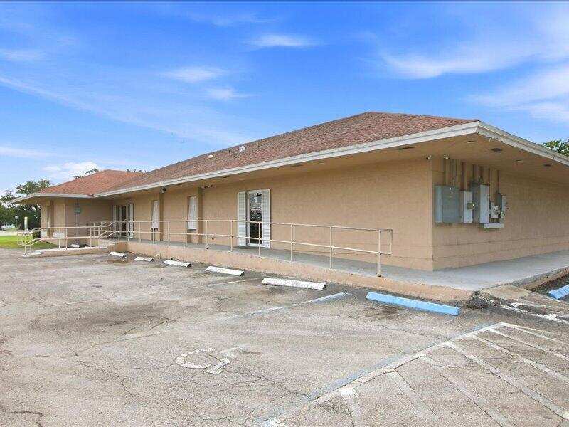 1100 S Main Street, Belle Glade FL 33430