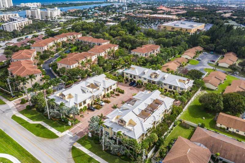 3770 County Line Road # C1, Tequesta FL 33469