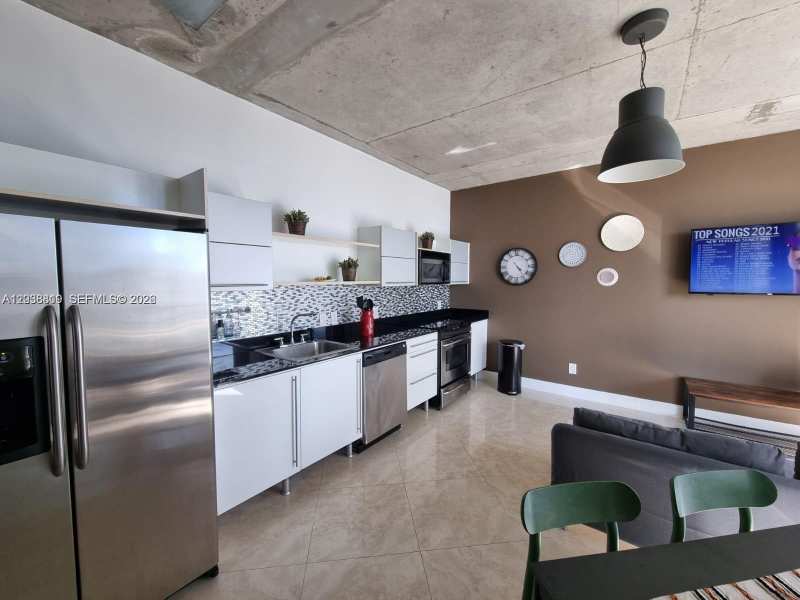 690 SW 1st Ct # 1827, Miami FL 33130