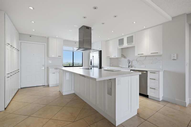 2215 Cypress Island Drive # 906, Pompano Beach FL 33069