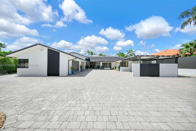 13800 SW 38th St, Miami FL 33175