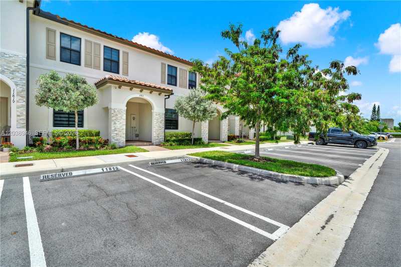 11815 SW 247th Ter, Homestead FL 33032