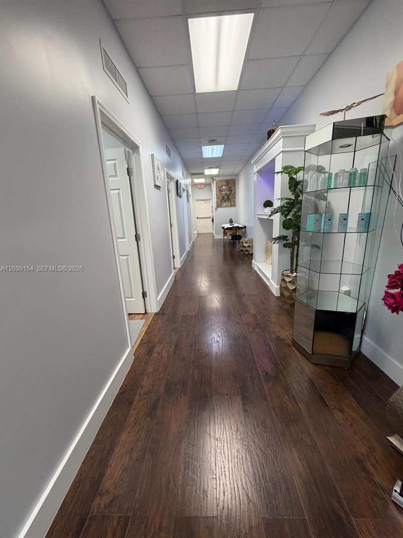 17650 NW 78th Ave, Hialeah FL 33015