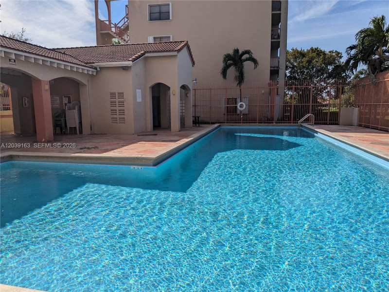 10245 NW 9th Street Cir # 9, Miami FL 33172