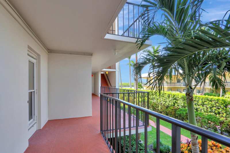 225 Beach Road # 204, Tequesta FL 33469