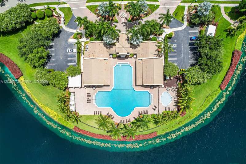 1760 NE 36th Ave, Homestead FL 33033