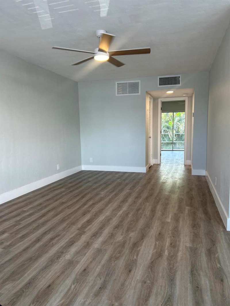 1980 Sunset Avenue # 12, FL 33461