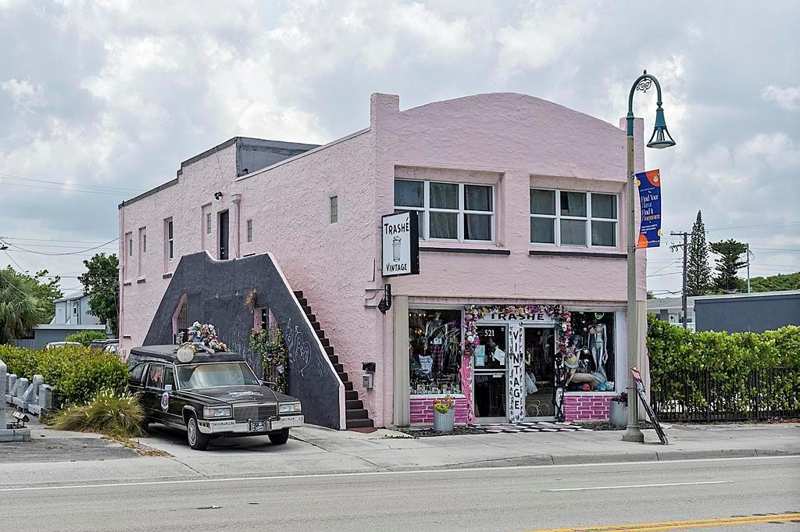 521 N Dixie Highway, FL 33460
