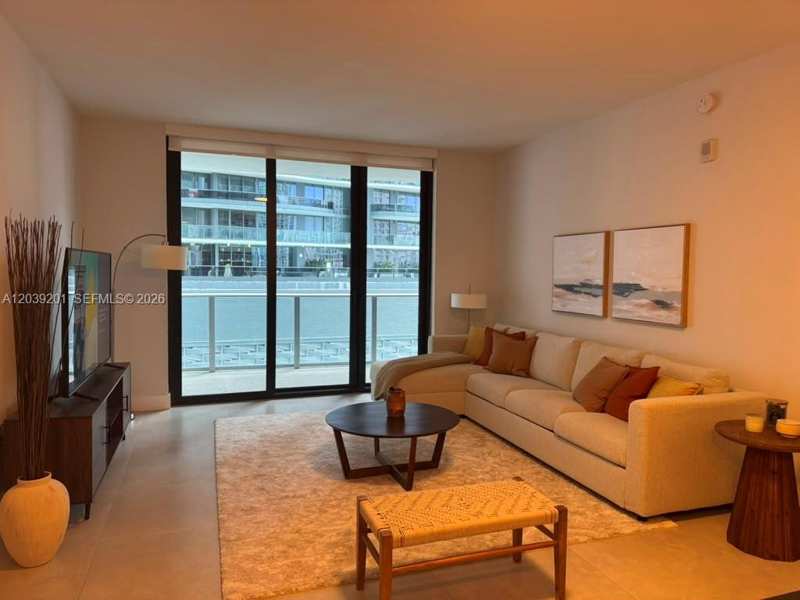 1010 Brickell Ave # 1807, Miami FL 33131