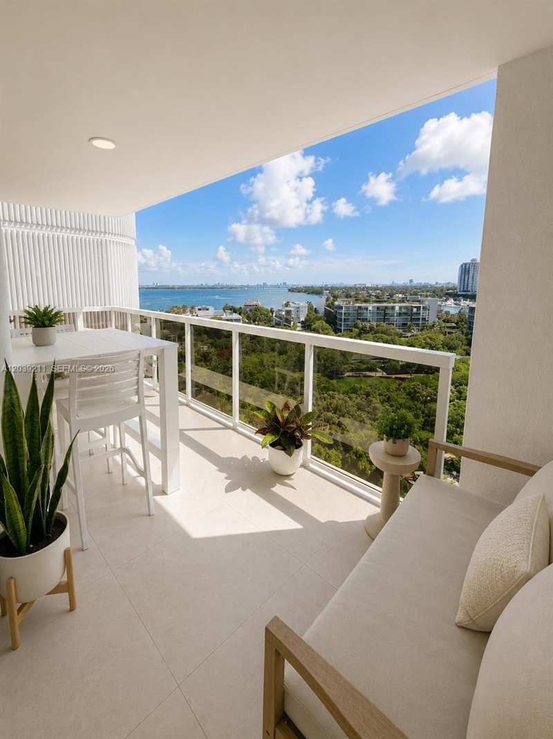 9 Island Ave # 1114, Miami Beach FL 33139