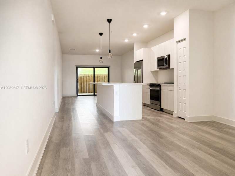 7809 NW 104th Ave # 5, Doral FL 33178
