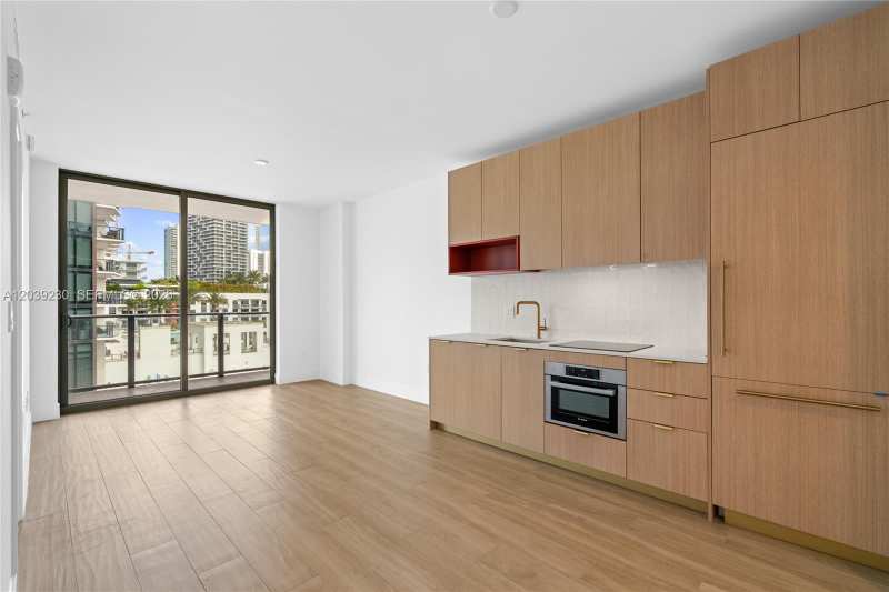 90 NE 32nd St # 1009, Miami FL 33127
