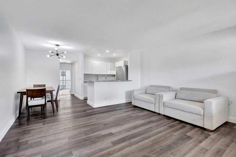211 Sheffield I, West Palm Beach FL 33417