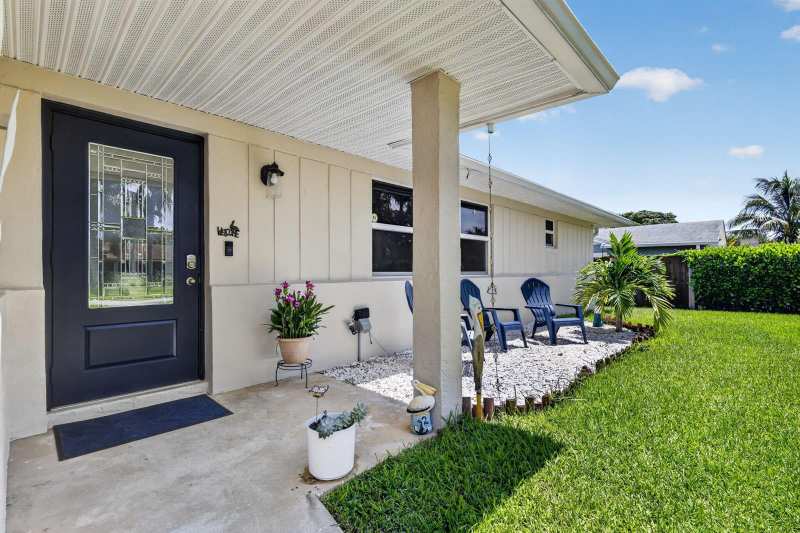 2843 Worcester Road, Lake Worth FL 33462