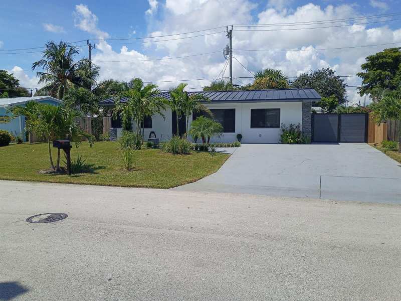3141 NE 14th Avenue, Pompano Beach FL 33064