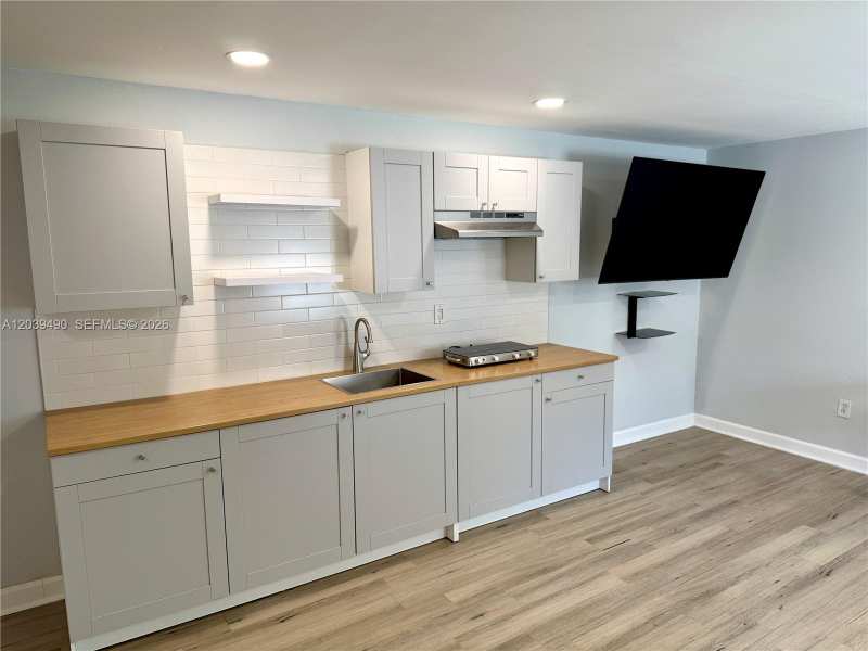 227 SW 26th Rd Rear, Miami FL 33129