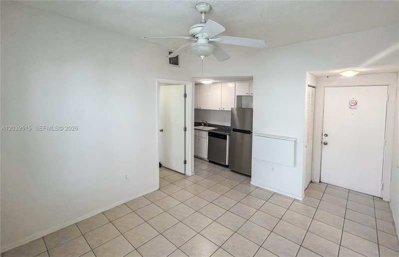 1218 Drexel Ave # 204, Miami Beach FL 33139