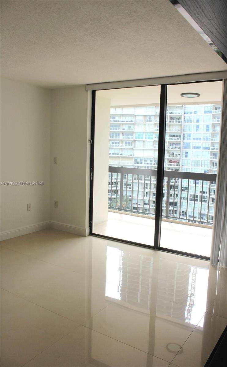 2333 Brickell Ave # 1004, Miami FL 33129