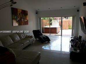 546 NE 199th Ln # 4W, Miami FL 33179