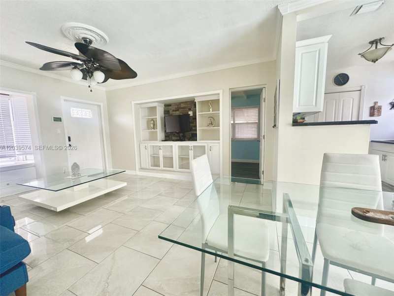 7021 Scott St., Hollywood FL 33024