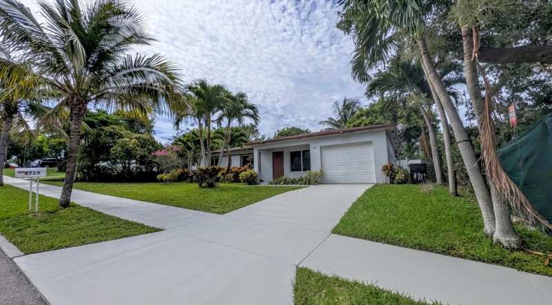 1719 15th Avenue N, FL 33460