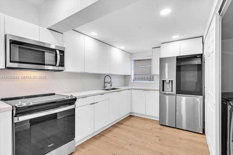4719 E 8th Ct, Hialeah FL 33013