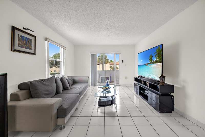 6507 Winfield Boulevard, Margate FL 33063