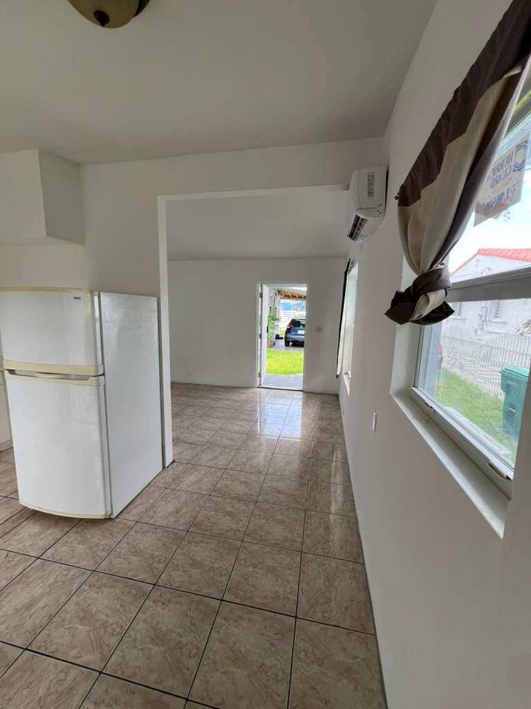 1524 NW 42nd Street # B, Miami FL 33142