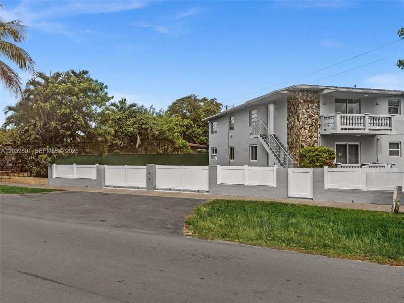 22 SW 55th Ave Rd # 22, Miami FL 33134