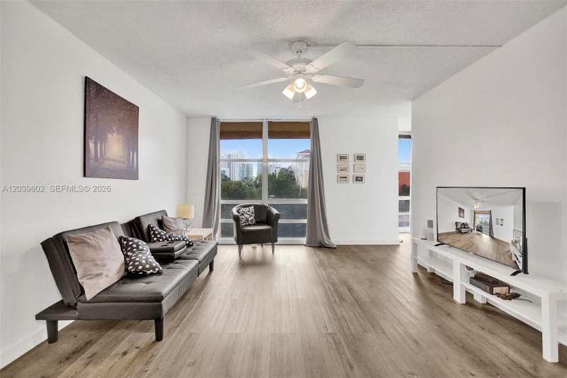 200 172nd St # 514, Sunny Isles Beach FL 33160