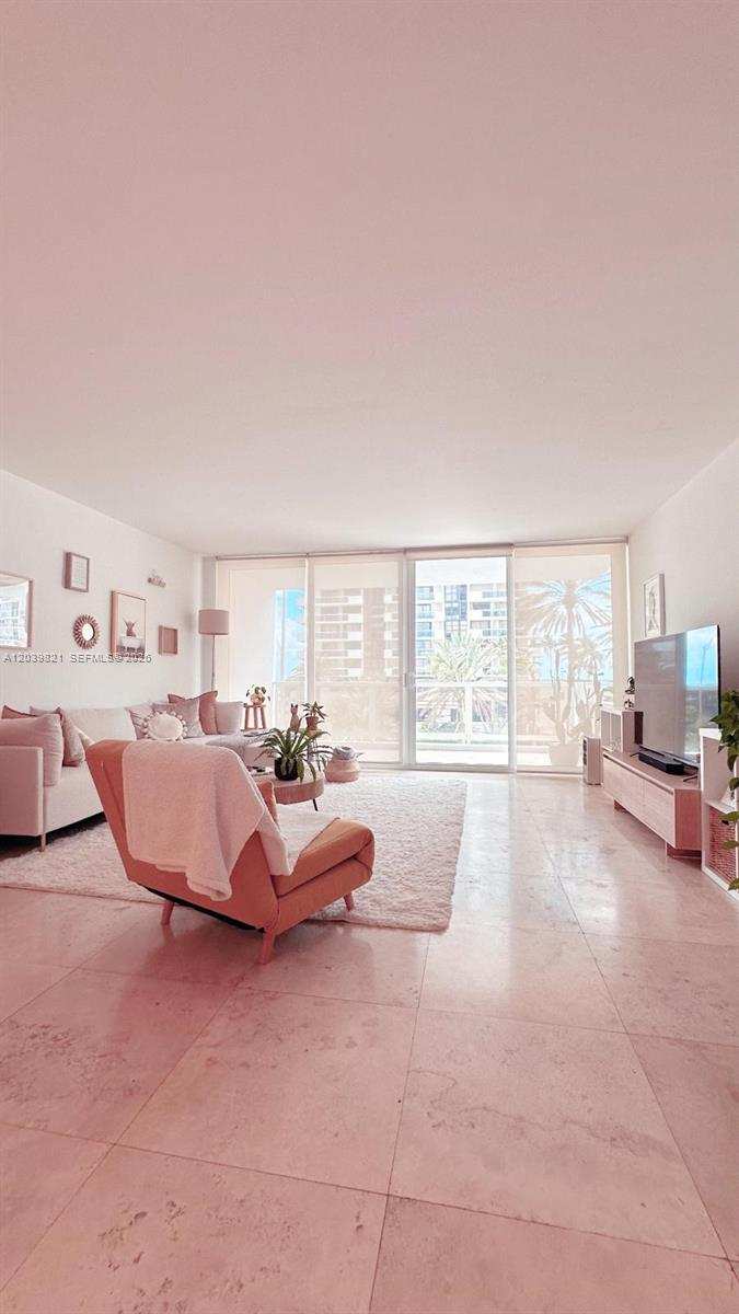 5700 Collins Ave # 3N, Miami Beach FL 33140