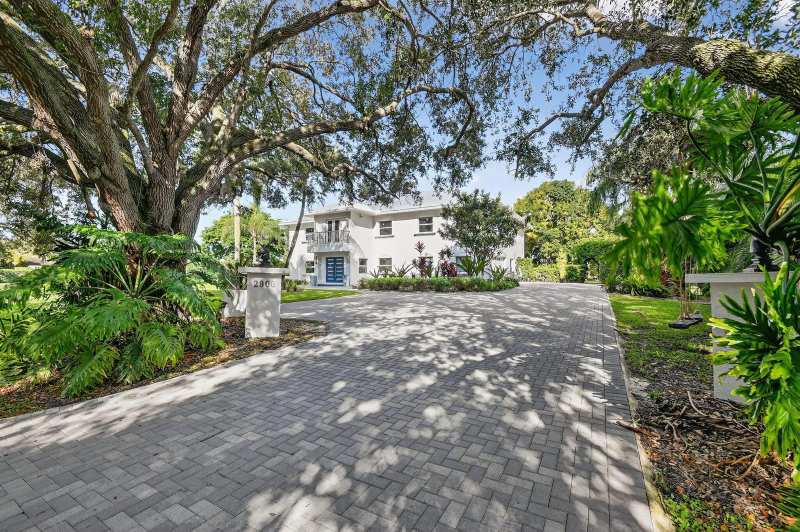 2900 Greenbriar Boulevard, Wellington FL 33414