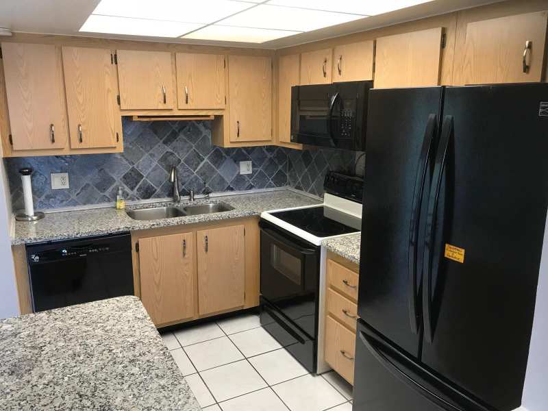 4147 Oak Terrace Drive, FL 33463