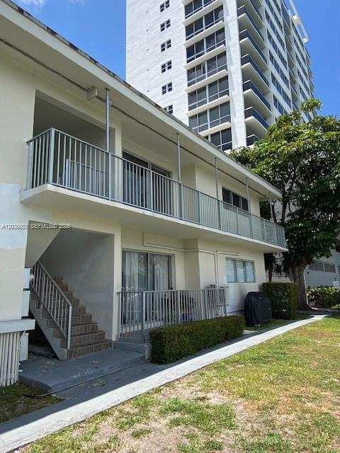 7925 West Dr # 6, North Bay Village FL 33141
