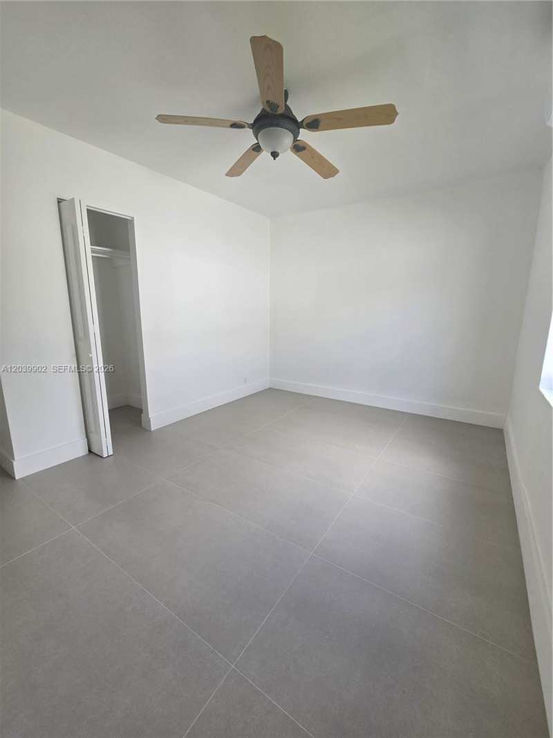 237 SW 13th St # 4, Dania Beach FL 33004