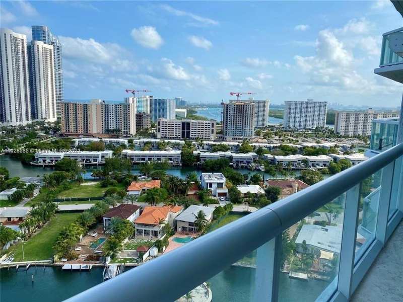 16500 Collins Avenue # 2052, Sunny Isles Beach FL 33160