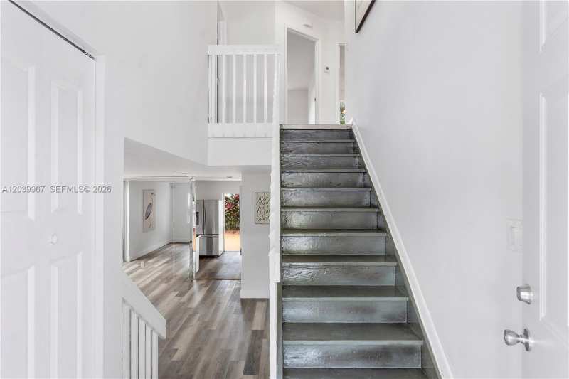 9836 NW 2nd Ct, Plantation FL 33324