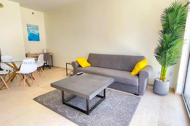1050 Brickell Ave # 2208, Miami FL 33131