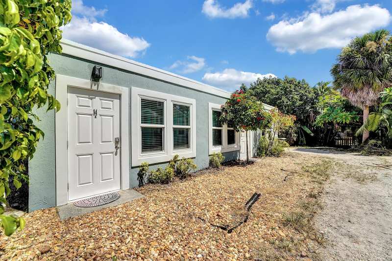 14 South Lane # B, Boynton Beach FL 33435